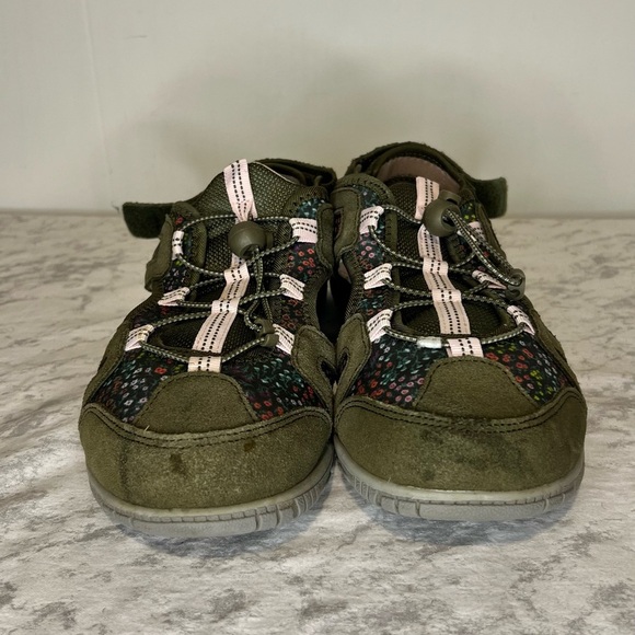 Lands End Women’s All Weather Close Toe River Sandals - Picture 2 of 6